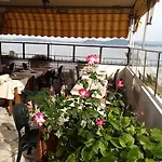 Ristorante La Terrazza Hotel *