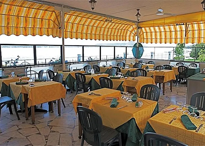 Ristorante La Terrazza Hotel *